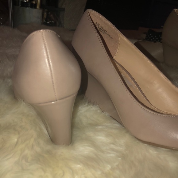 Heels - Picture 3 of 3